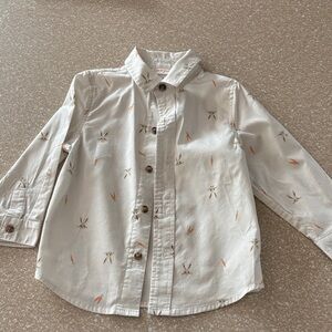 Cat & Jack Kids White Button-Up Shirt with Easter bunny and carrot Pattern